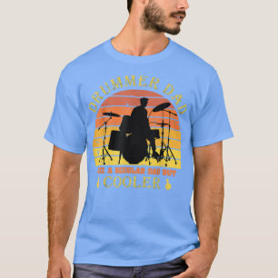 Mannen drummer vader is een gewone vader, maar een t-shirt