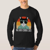 Mannen Echte Mannen Knuffel Katten Kat  Mannen Kat T-shirt (Voorkant)