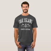Mannen eikeneiland NC  gekruiste riemen boot T-shirt (Voorkant volledig)
