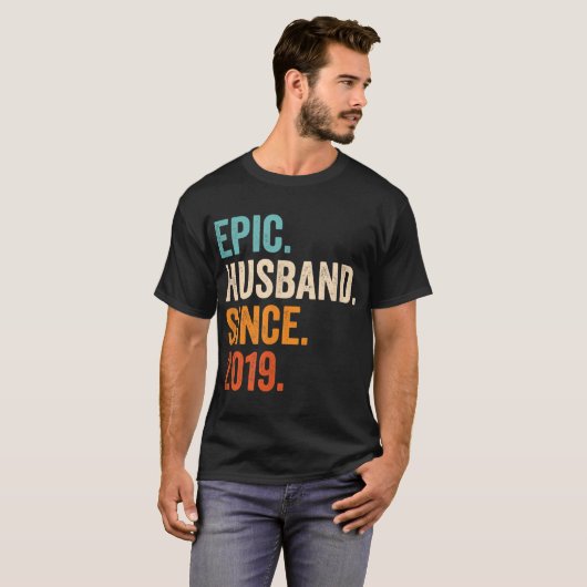 Mannen epische man sinds 2019 t-shirt (Voorkant volledig)