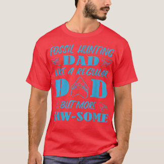 Mannen Fossil die papa jaagt als een gewone maar m T-shirt