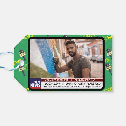 Mannen Funny 40th Verjaardag TV Nieuws 50th 60th Cadeaulabel (Achterkant Horizontaal)