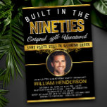 Mannen Funny Birthday Gebouwd in de jaren '90 Kaart<br><div class="desc">Maak je klaar om een verjaardag te vieren met een explosie uit het verleden! Onze klassieke auto-thema "Born in the Nineties - Original and Unrestore" uitnodiging is perfect voor het man dat een jaar ouder wordt en houdt van de retro vibes van de jaren 90. Deze zwarte en gouden uitnodiging...</div>