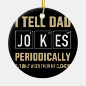 Mannen Funny dad maakt regelmatig grapjes over het Keramisch Ornament (Voorkant)