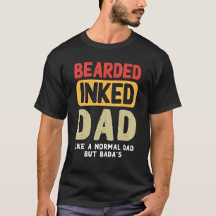 Mannen gedekte vader als een normale vader, maar a t-shirt