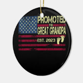 Mannen gepromoot naar de Grote Opa Oost 2023  Keramisch Ornament (Links)