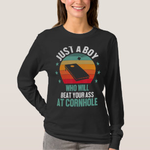Mannen gewoon een jongen die Cornhole Bean Bag Tos T-shirt