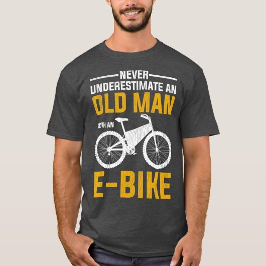 Mannen, grappig, oud Man met een elektrisch verwar T-shirt (Voorkant)