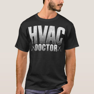 Mannen grappige HVAC-techniek koelt koelmiddel in T-shirt