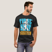 Mannen hardloper loopt Mannen eerste halve maratho T-shirt (Voorkant volledig)