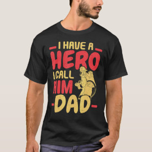 Mannen Ik heb een held die ik hem papa brandweerma T-shirt