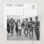  mannen in badpakken met vrouw briefkaart (Voorkant / Achterkant)