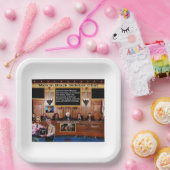 Mannen in zwarte zijbalkchat papieren bordje (Feest)