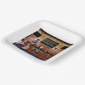 Mannen in zwarte zijbalkchat papieren bordje (Gebogen)