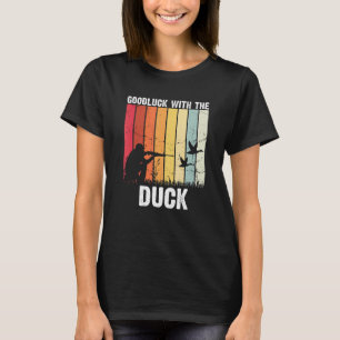 Mannen jagen op watervogels voor een vliegende een t-shirt