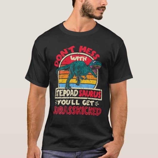 Mannen mannen slaan niet met Stepdad Saurus Jurass T-shirt (Voorkant)
