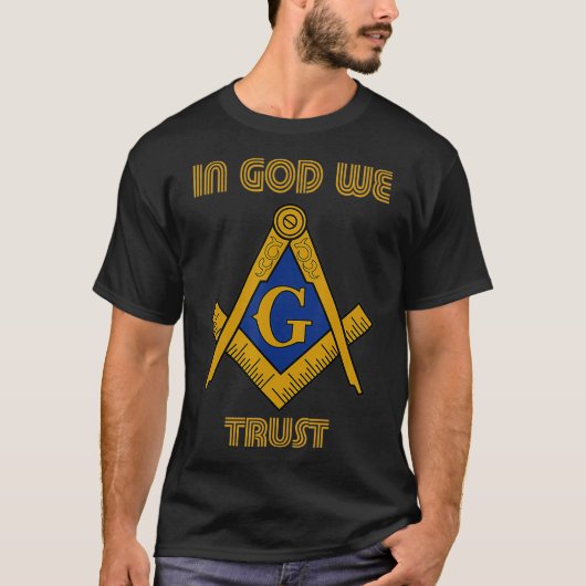 Mannen Masonic in God... ...we vertrouwen op Mason T-shirt (Voorkant)