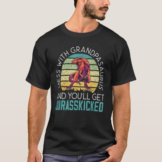 Mannen Mess met grootpasaurus en je krijgt Jurass T-shirt (Voorkant)