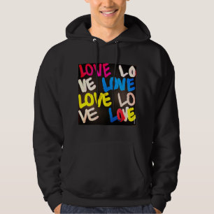 Mannen met een gehamerd sweatshirt