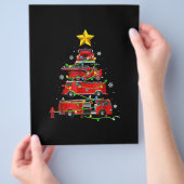 Mannen met kerstbomen voor brandweerlieden flyer (Hand)