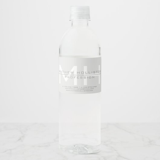 Mannen met monogram, grijs zakelijk waterfles etiket (Voorkant)