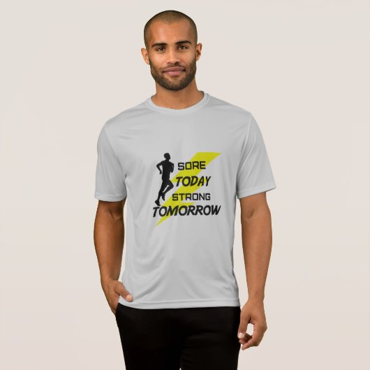 Mannen met T-shirt: Sore Today Sterke Tomorrow T-shirt (Voorkant volledig)