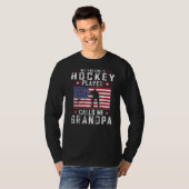 Mannen Mijn favoriete Hockey Player roept me opa F T-shirt (Voorkant volledig)