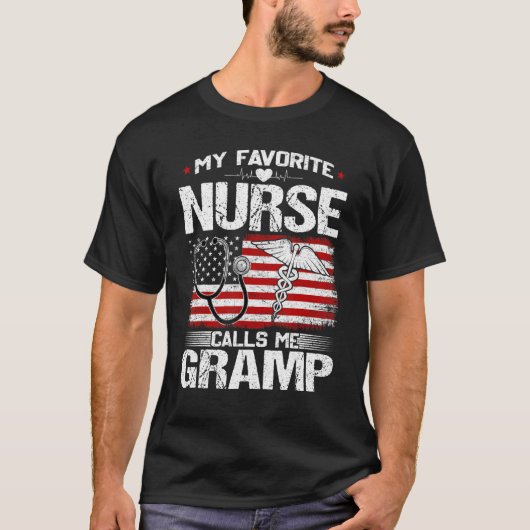 Mannen mijn favoriete verpleegster roept me Gramp T-shirt (Voorkant)