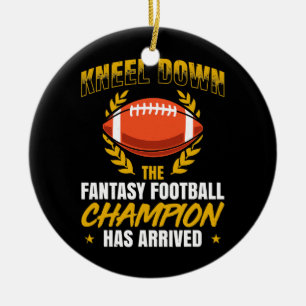 Mannen neel onderaan de Fantasy Football Champion  Keramisch Ornament