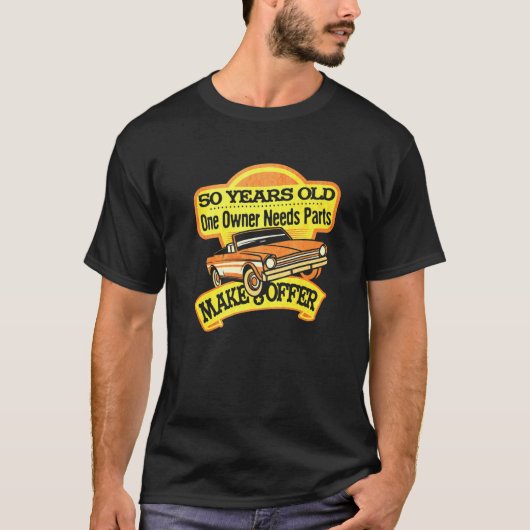 Mannen onderdelen van 50 jaar oude eigenaar die on t-shirt (Voorkant)