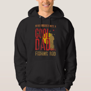 Mannen onderschatten een koude vader nooit met een hoodie