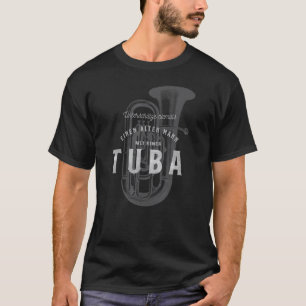 Mannen onderschatten nooit een oud Man met een Vin T-shirt