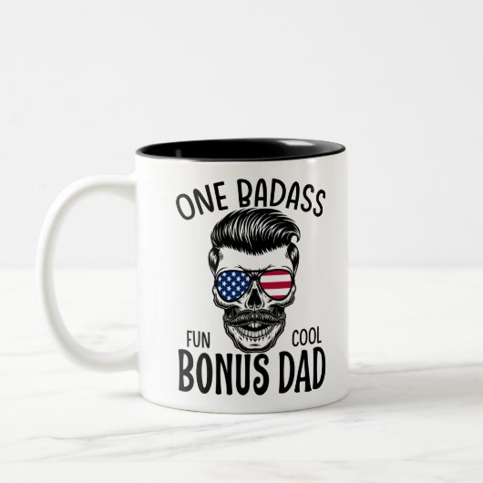 Mannen One Badass Bonus Stap Dad Funny Gift Birthd Tweekleurige Koffiemok (Links)
