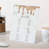 Mannen op de lijst met witte marmer- en goudharezo reclamebord met voetstuk (Insitu)