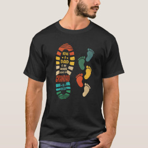 Mannen opa opa schoen met kleine voetafdrukken t-shirt