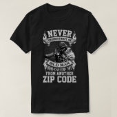 Mannen oud Man dat je uit een andere postcode kan T-shirt (Design voorkant)