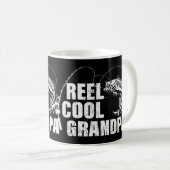 Mannen Reel Cool Grandpa-ontwerp met vis en visser Koffiemok (Voorkant rechts)