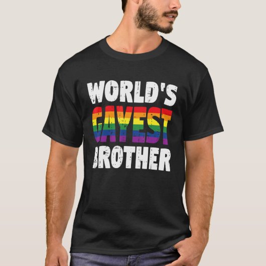 Mannen 's werelds grootste broertje met de regenbo t-shirt (Voorkant)