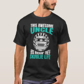 Mannen schoolbusconversiekost voor een Skoolie Unc T-shirt (Voorkant)