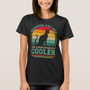 Mannen Siamese kat pap als gewone vader, maar koel T-shirt