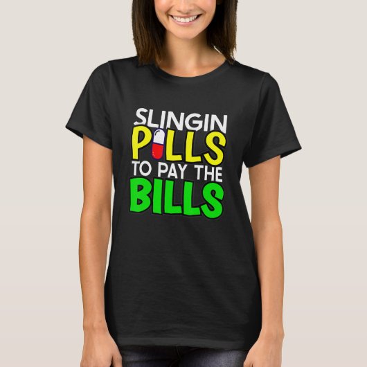 Mannen slingin pillen om de Bills Pharmacy Techno T-shirt (Voorkant)
