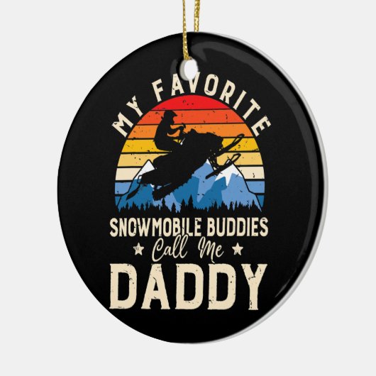 Mannen sneeuwmobieltjes keramisch ornament (Links)