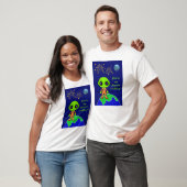 Mannen-T-shirt met alien en vuurwerk van JoImages T-shirt (Unisex)