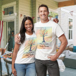 Mannen T-Shirt van gezinshereniging<br><div class="desc">Deze stijlvolle T-shirts zijn versierd met een mozaïekfamilieboom in de kleuren van de regenboog op de achtergrond van de waterverf. Pas ze aan met je familienaam en het jaar van je reünie. Gebruik de optie Verdere wijzigingen aanpassen om de tekstgrootte, stijl of kleur te wijzigen als u dat wenst. Omdat...</div>