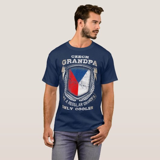 Mannen Tsjechische opa als gewone opa T-shirt (Voorkant volledig)