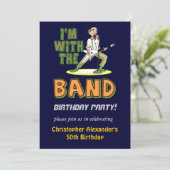 Mannen uitnodiging van Funny Birthday (Staand voorkant)