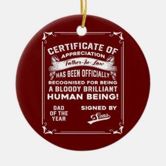 Mannen vader krijgt cadeau van pseudo-rechtsaf keramisch ornament