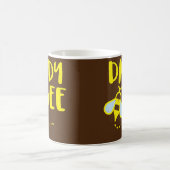 Mannen vaders bijenfamilie komt overeen met bijenh koffiemok (Center)