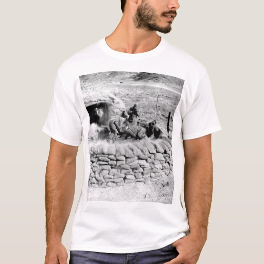 Mannen van het 4.2 mortierpersoneel_OorlogsAfbeeld T-shirt (Voorkant)