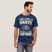 Mannen willen gewoon darten en oud Man negeren T-shirt (Voorkant volledig)